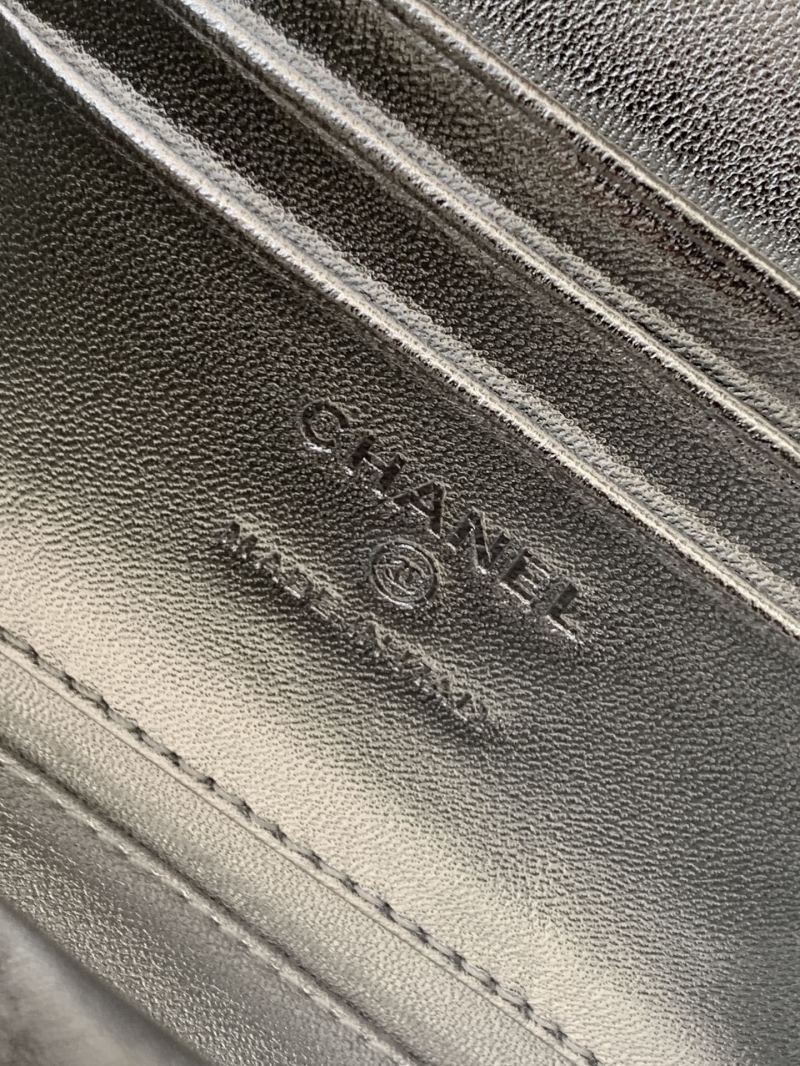 Ch**el cosmetic bags